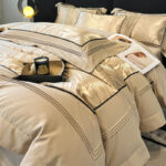 Light Luxury High-grade Yarn-dyed Four-piece Jacquard Beddings - Image 5