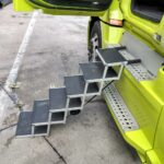 Pet Aluminum 6-step Portable Foldable Dog Ladder - Image 2