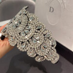 Women's Antiskid Hair Clip Wide Brim Rhinestone Hair Band Headwear - Image 3