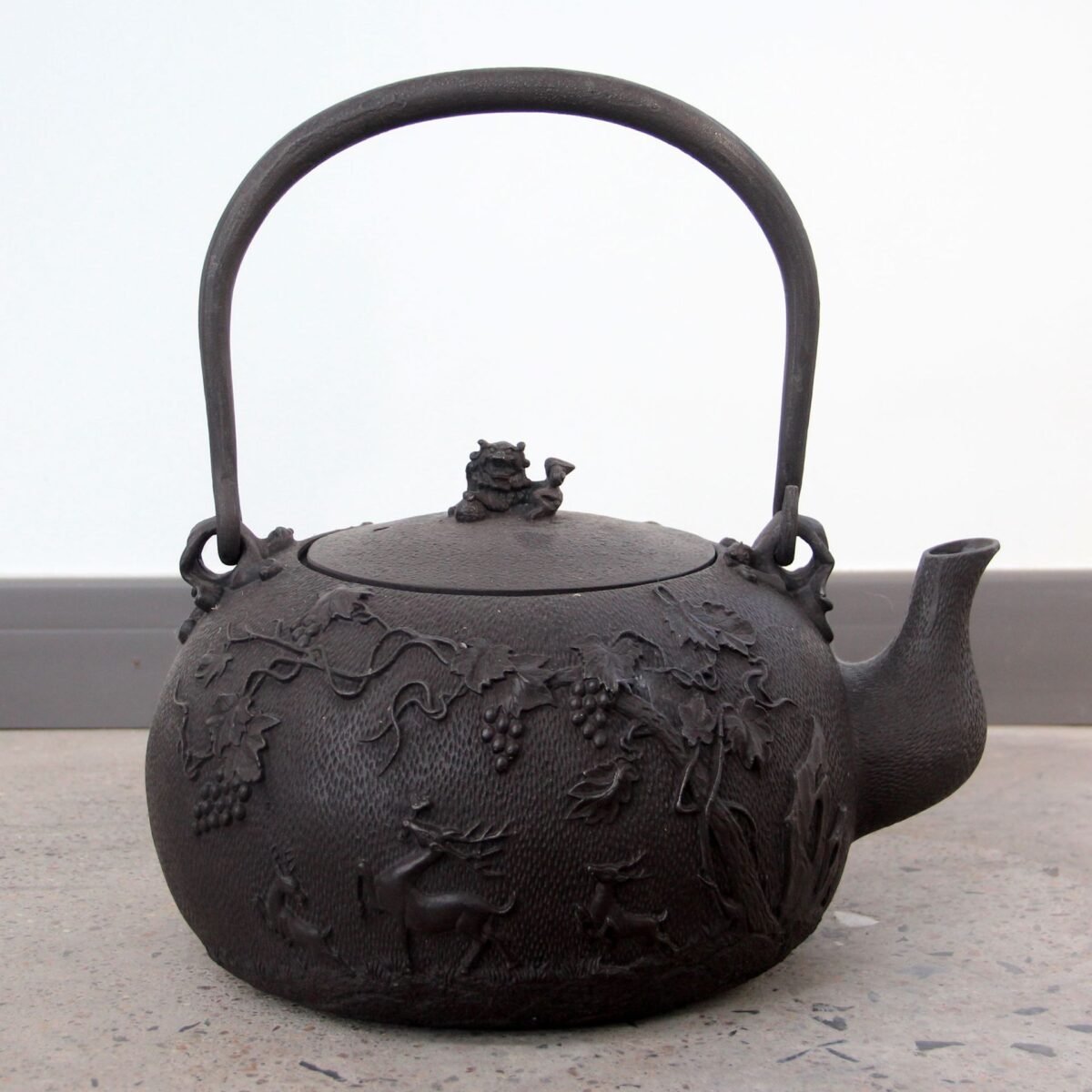 Large Capacity Uncoated Cast Iron Kettle Teapot Home Ornaments Crafts - Image 4