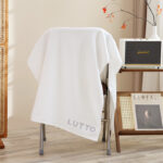 Class A Plus-sized Thickened Winter Household Absorbent Bath Towel - Image 6