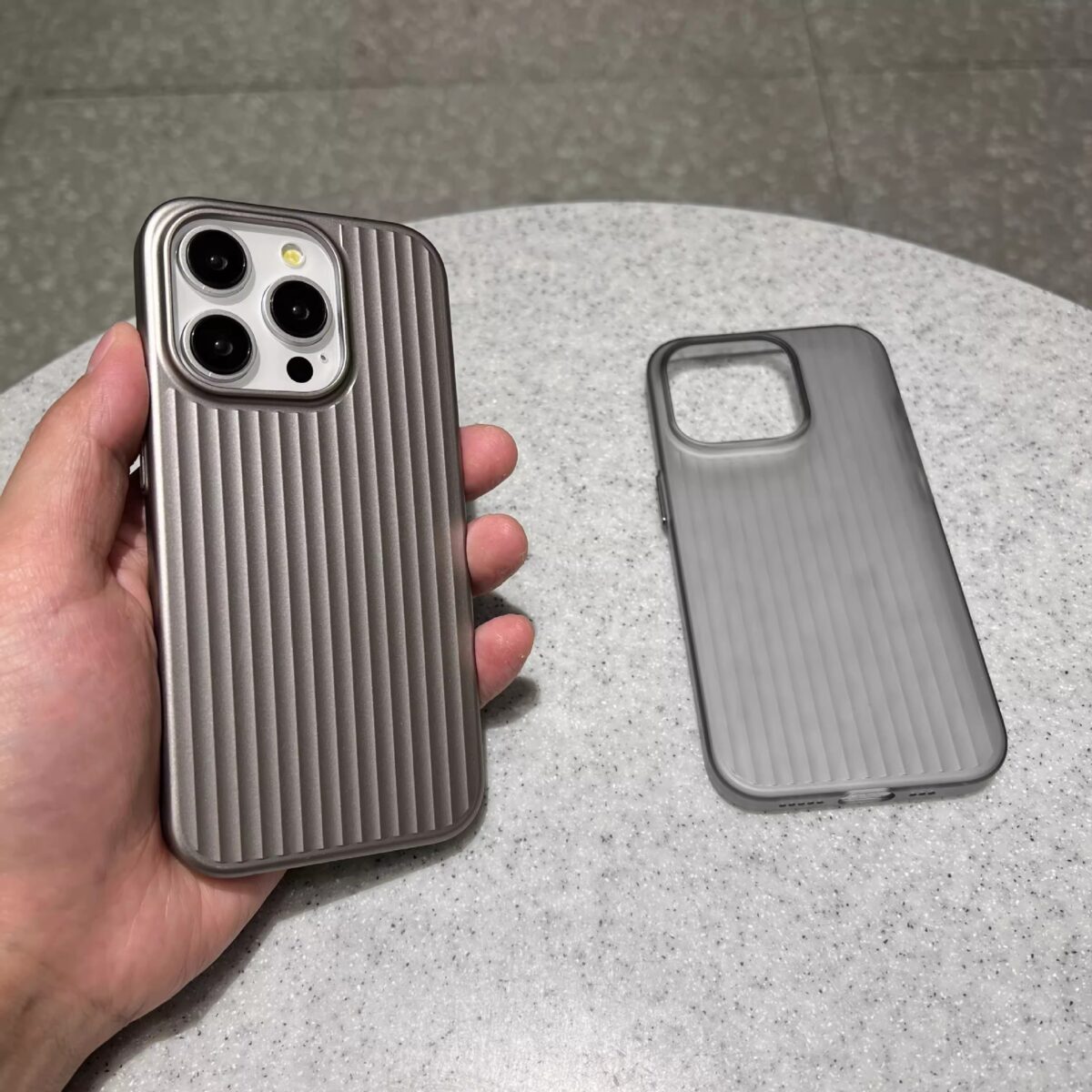 Metal Corrugated Grating Skin Frosted Phone Case - Image 1