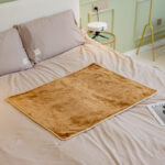 Fluffy Soft Dog Blanket Flannel Waterproof Pet Blanket Pet Mat Thick Dog Kitten Bed Blanket Washable Fuzzy Blanket For Dogs Cats - Image 2