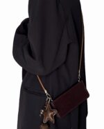 Niche Magnetic Flip Vintage Brown Woven Ball Portable Crossbody Leather Rope - Image 5