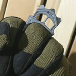 Ceramic Life-saving Finger Buckle Key Chain With Broken Window - Image 2