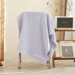 Class A Plus-sized Thickened Winter Household Absorbent Bath Towel - Image 8