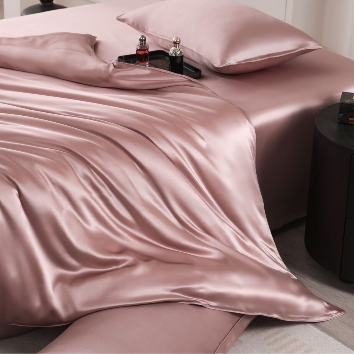 Silk Four-piece Set 19 M Pure Color Pillowcase - Image 4