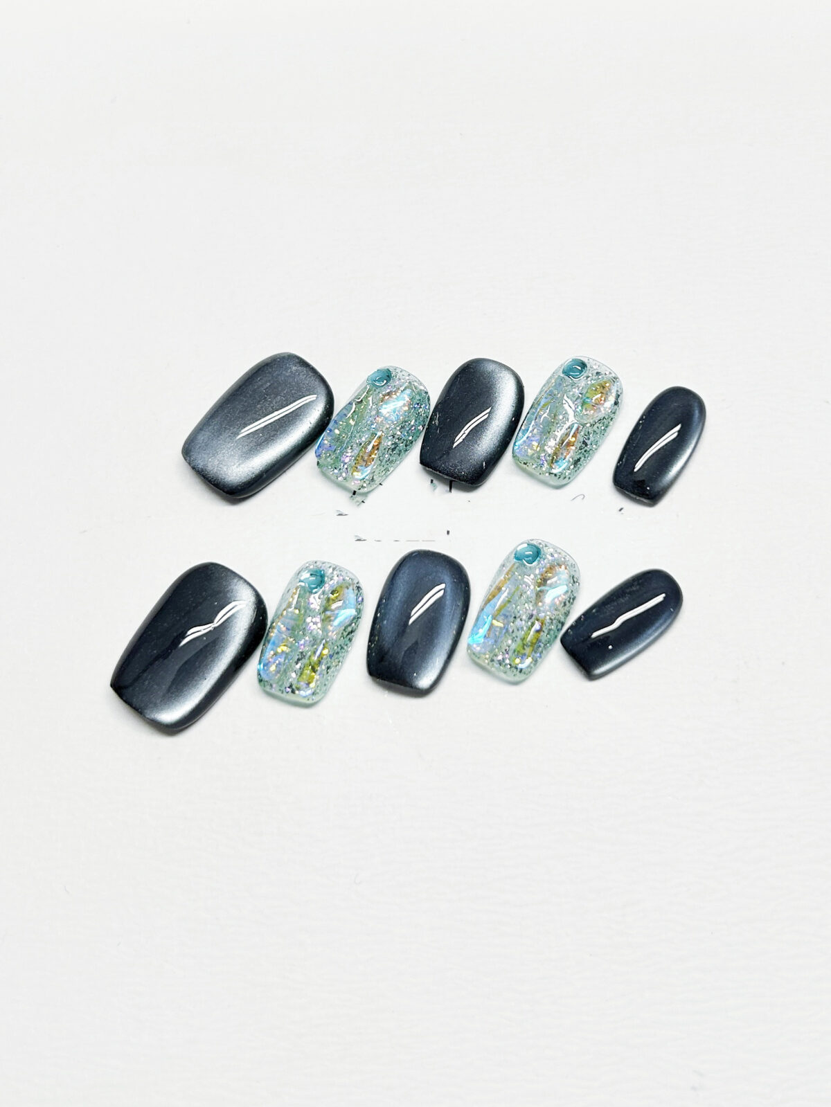 Women's Handmade Custom Dark Blue Cat's Eye Rhinestone White Niche High-grade Wear Armor - Image 4