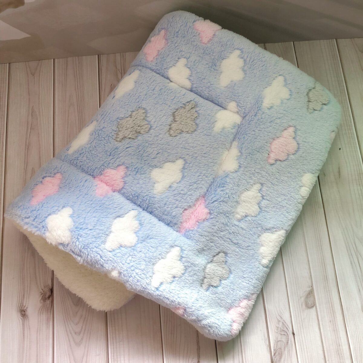 Soft Pet Dog Cat Flannel Thick Blanket - Image 10
