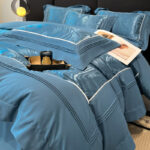 Light Luxury High-grade Yarn-dyed Four-piece Jacquard Beddings - Image 9