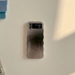 Feather Yarn Gradient Multicolor Zflip6 Folding Phone Case - Image 9